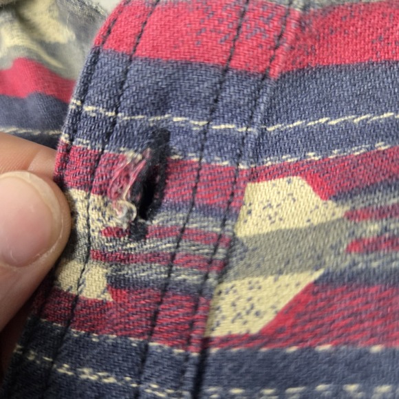 American Eagle Button Down Shirt Mens Medium Aztec Print Red Blue Classic Fit - Picture 4 of 8